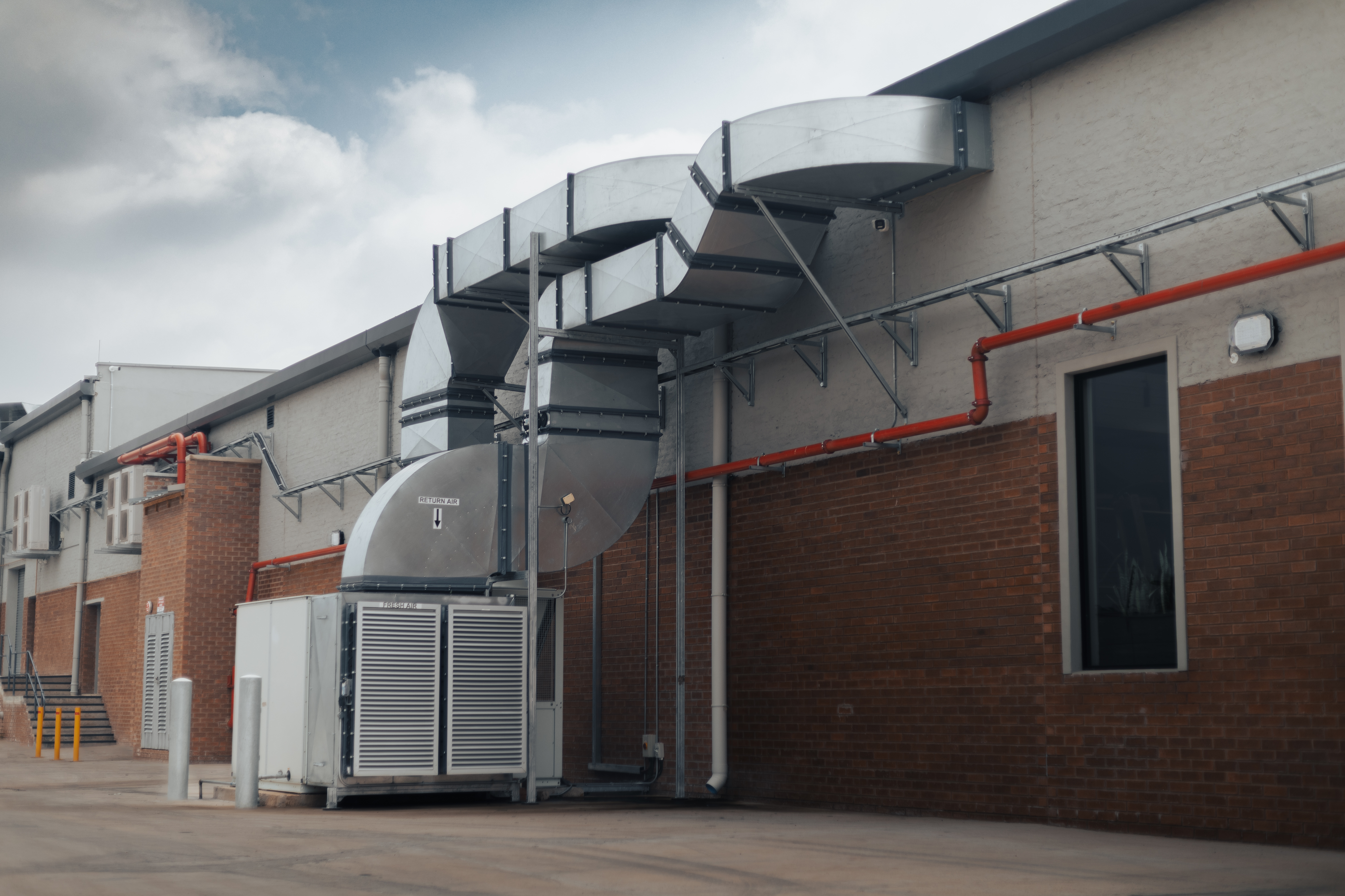Shopping Centres – Newmarket Shopping Center